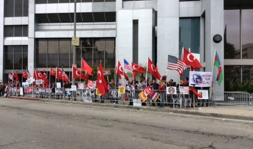 Turkish protesters show up at consulate to counter 100-yeah armenian genocide march