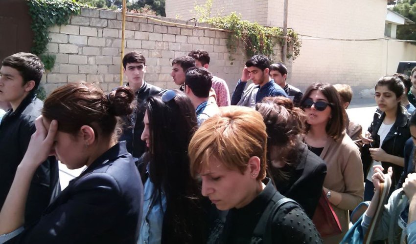 Bakıda etiraz aksiyası - FOTOLAR