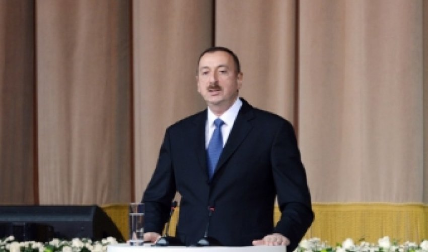 İlham Əliyev: “Azərbaycan “Holland sindromu”na məruz qalmadı”