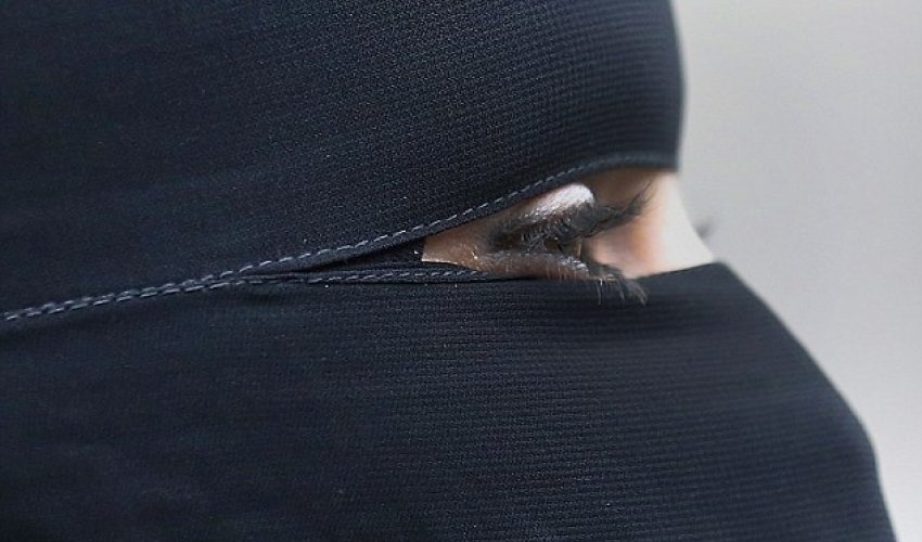 Mother appears in court for trying to join husband in Syria Mother appears in court for trying to join husband in Syria