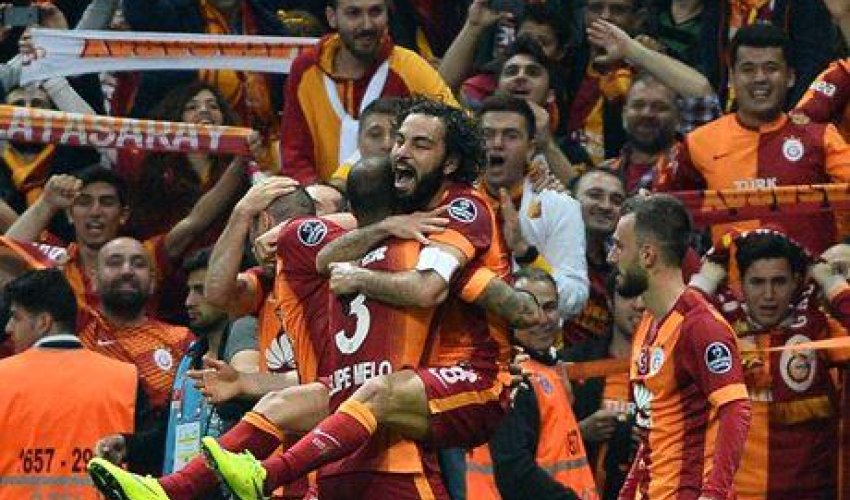 Türkiyə superliqası: lider yenə dəyişdi Türkiyə superliqası: lider yenə dəyişdi