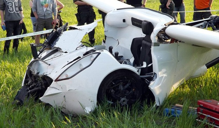 Flying car crashes with inventor inside during test-flight