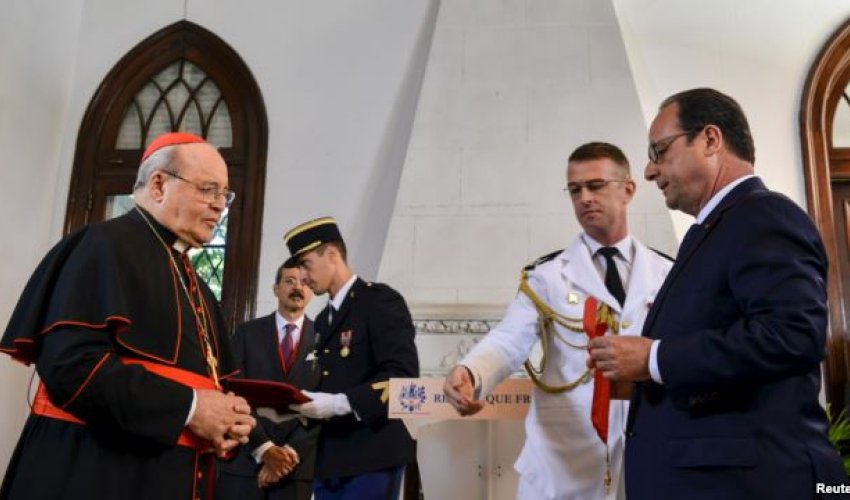 Fransua Olland Havanada Fidel Kastro ilə görüşdü