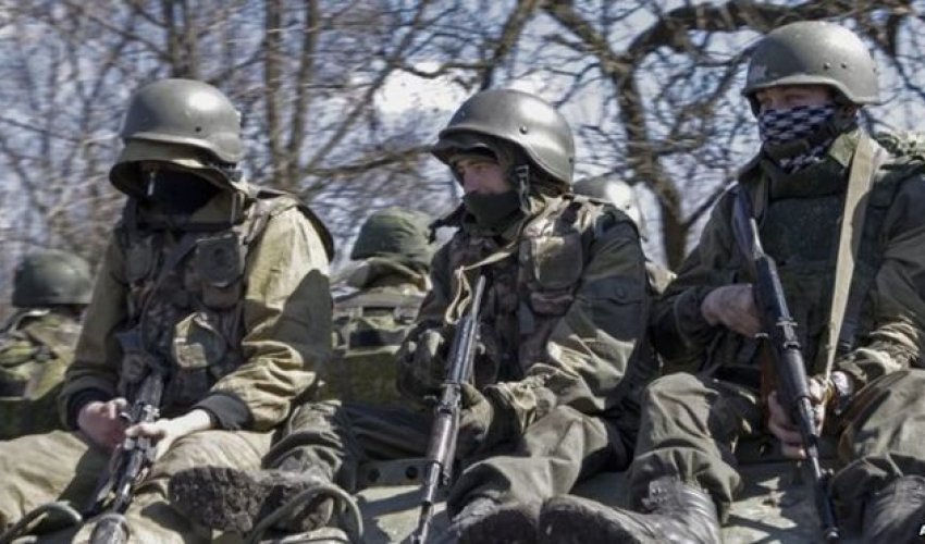 Ukraine crisis: 'Russian special forces' captured Ukraine crisis: 'Russian special forces' captured
