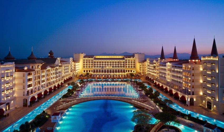 The world's 10 most legendary luxury hotels The world's 10 most legendary luxury hotels
