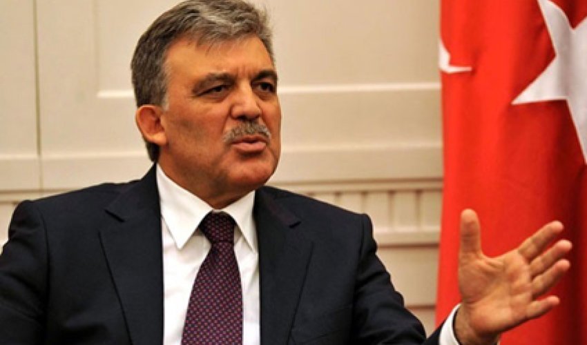 Abdullah Gül od püskürdü