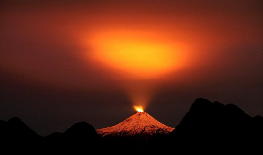 Apocalyptic skies return above Chile after second volcano erupts Apocalyptic skies return above Chile after second volcano erupts