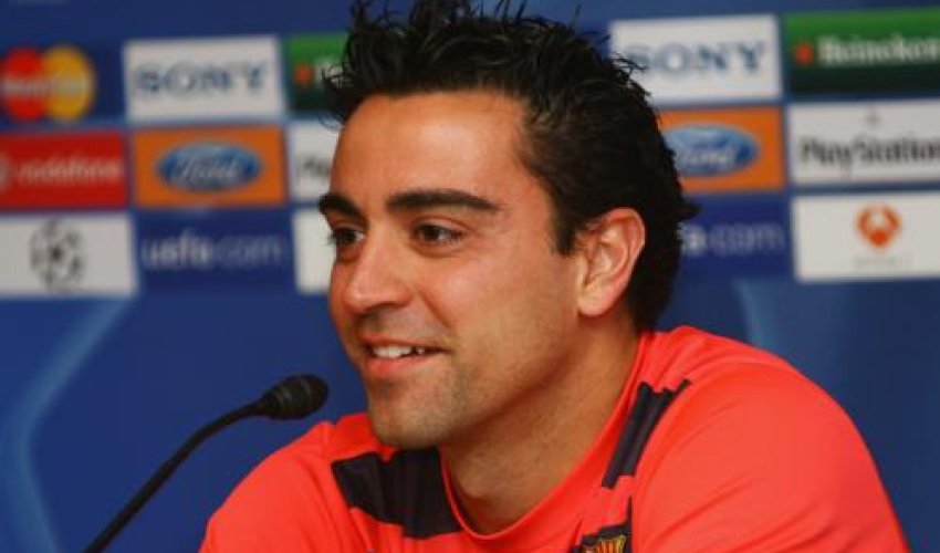 Xavi PSJ-də oynaya bilər