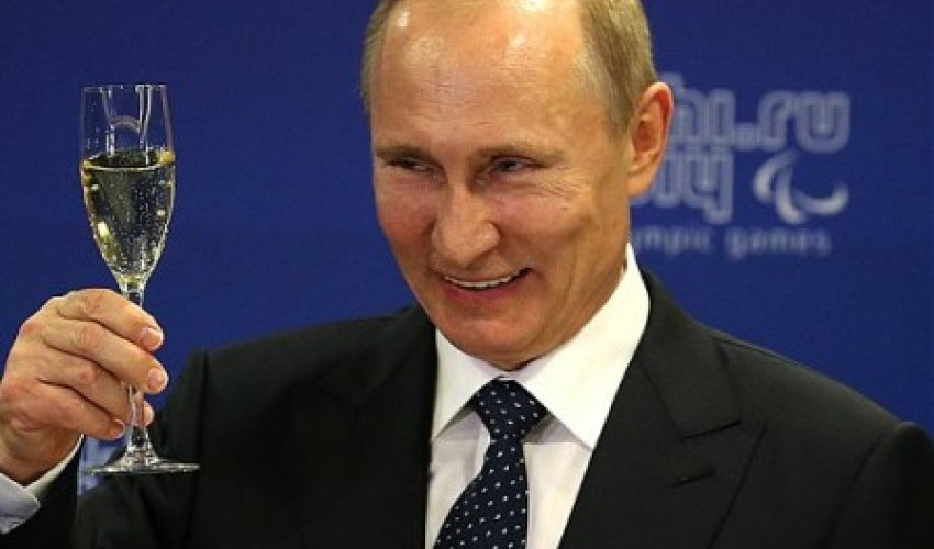 Qarabağ məsələsində Kremlin ikibaşlı oyunu: “Putin Qərbə üz tutub”