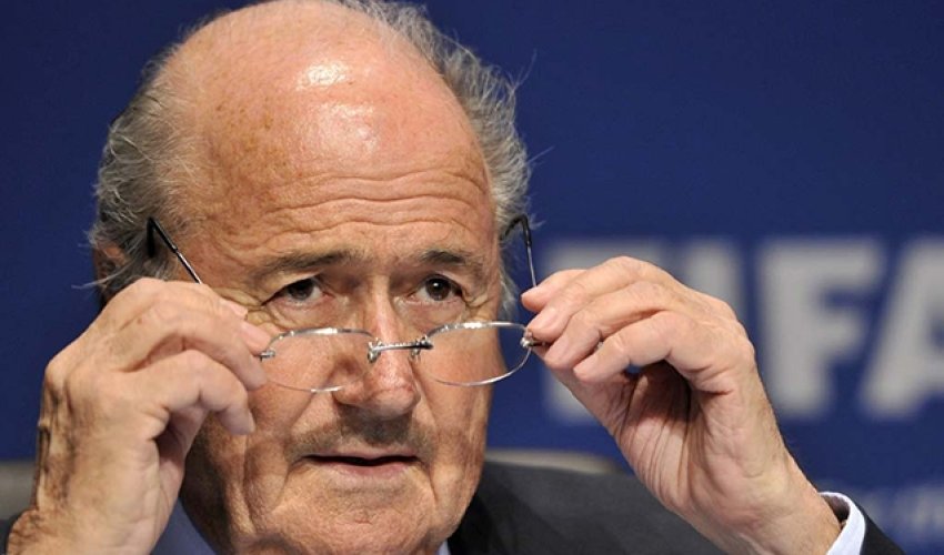 FİFA-da növbəti şok - Blatter postundan gedir