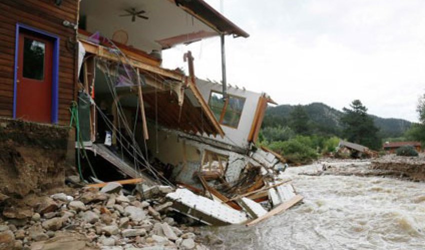 Prezidentin evini su basdı