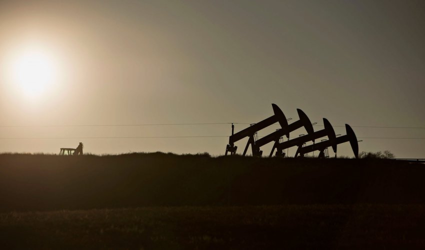 U.S. ousts Russia as top world oil, gas producer U.S. ousts Russia as top world oil, gas producer