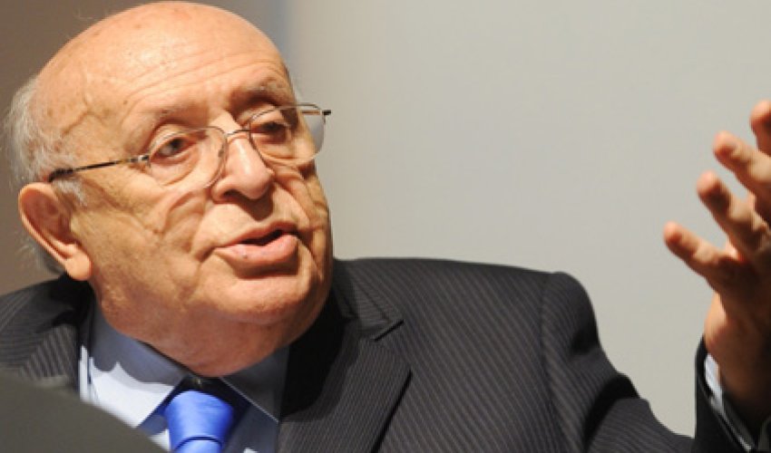 Dəmirəldən Azərbaycana ağsaqqal məsləhəti