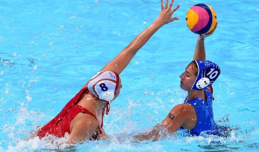 Spain and Russia to fight for women's Water Polo gold