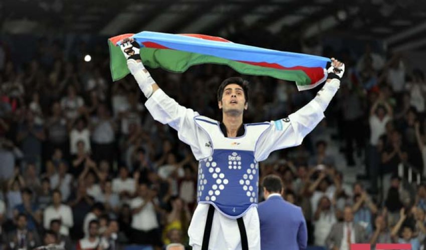 Azerbaijan's Harchegani picks up gold at Crystal Hall