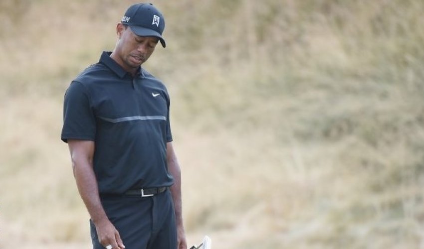 Tiger Woods hits 80, Johnson and Stenson lead