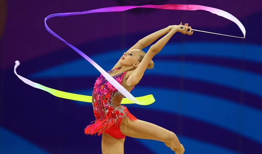 Queen Kudryavtseva gracefully trounces her rivals