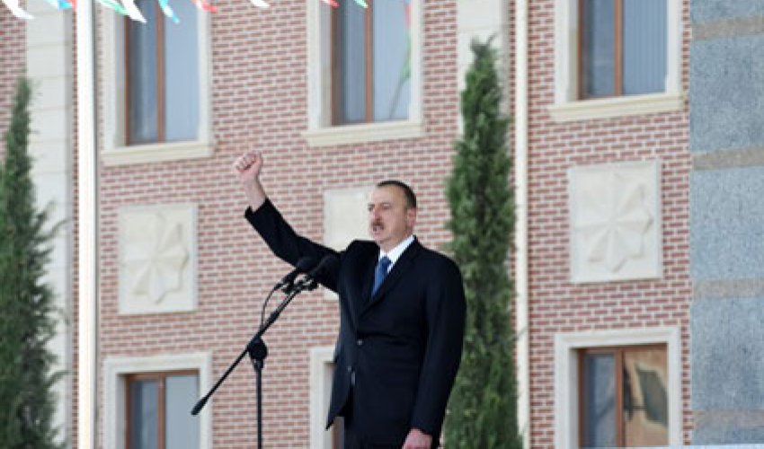 İlham Əliyev: İlham Əliyev: