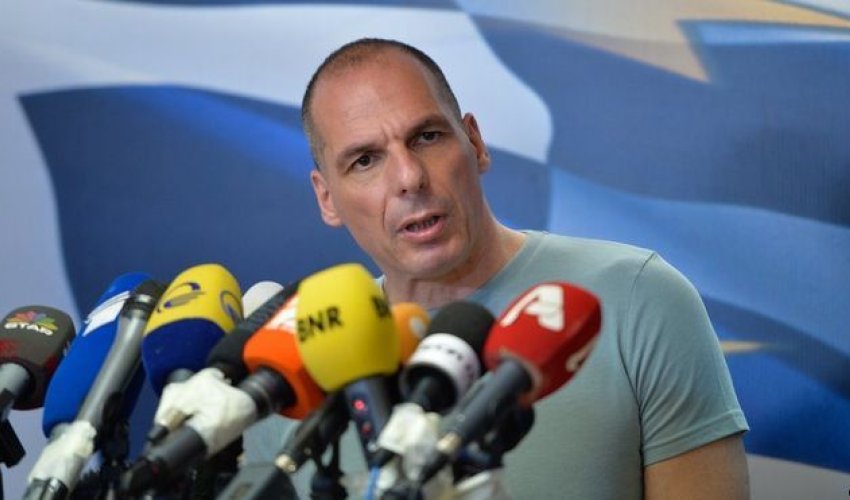 Yunan nazir Avropa ilə dialoqu asanlaşdırmaq üçün istefa verib