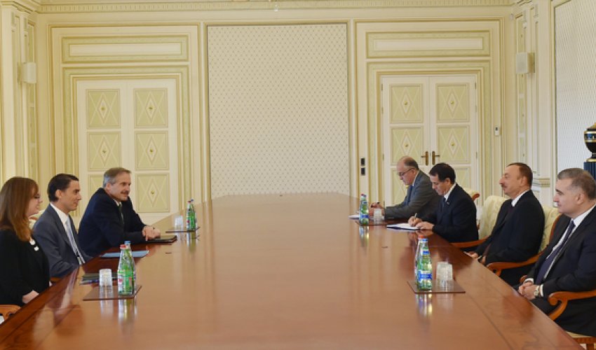 US special envoy for energy visits President Aliyev in Baku