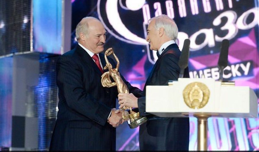 Lukaşenko Polad Bülbüloğlunu təltif etdi