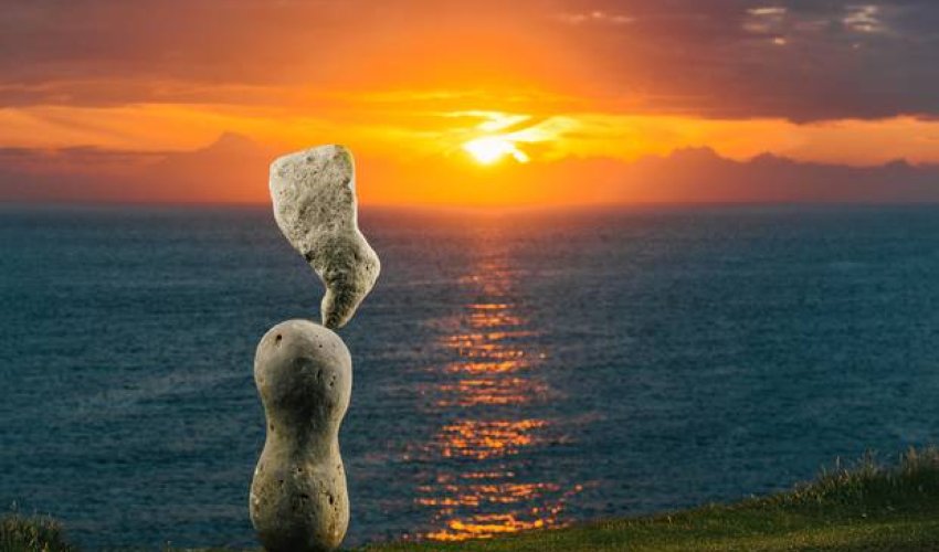 Stone balancer Adrian Gray creates striking statues on the Isle of Man