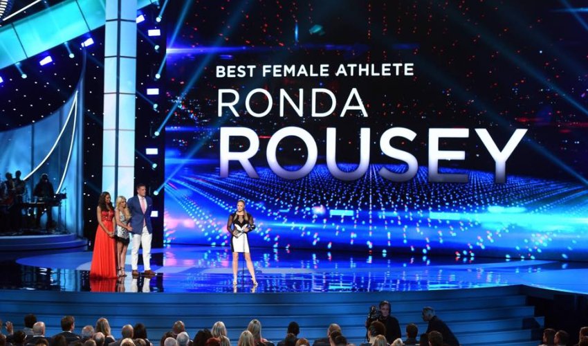 Ronda Rousey wins ESPY for Best Fighter