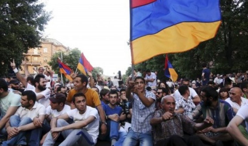 The Daily Caller:  ABŞ Ermənistana etdiyi köməyi mütləq azaltmalıdır