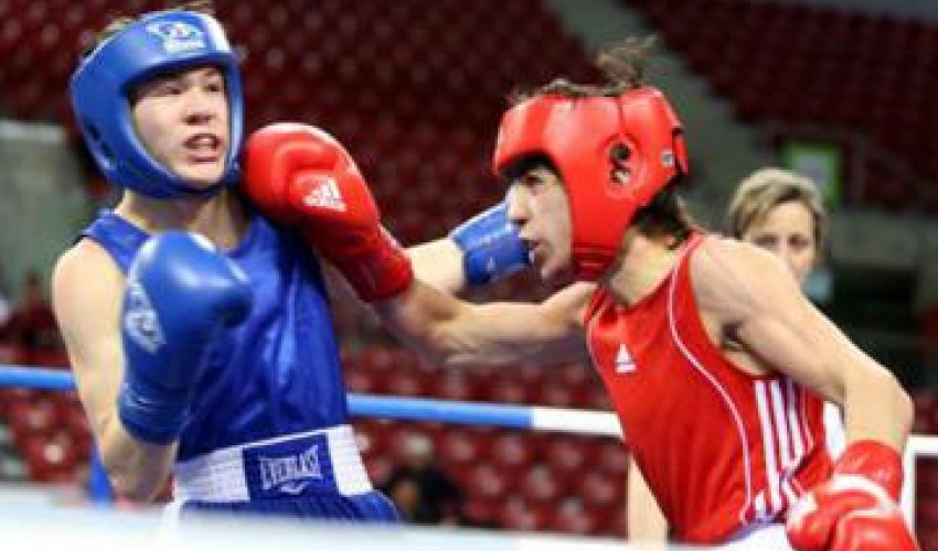 Azerbaijani boxer wins bronze at European Championship