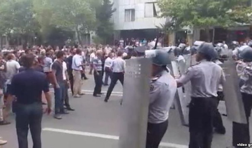 Police detain 21 protesters angered by man's death in police custody