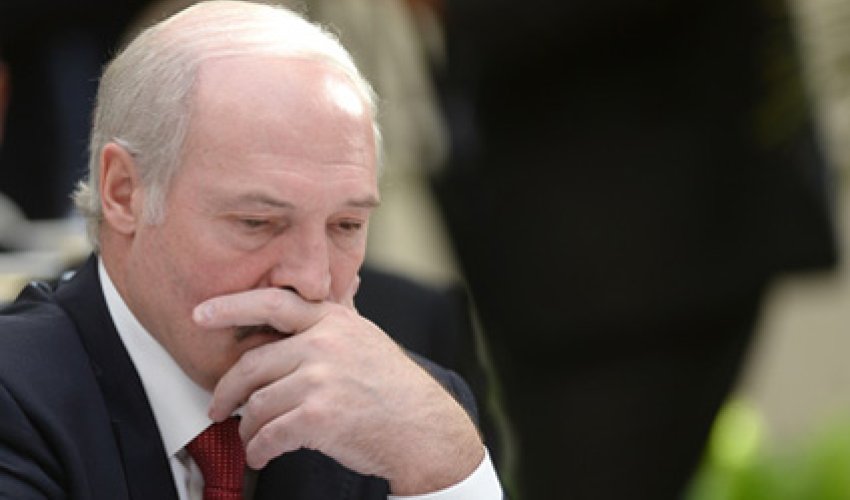 Prezident müxalifət liderini əfv etdi