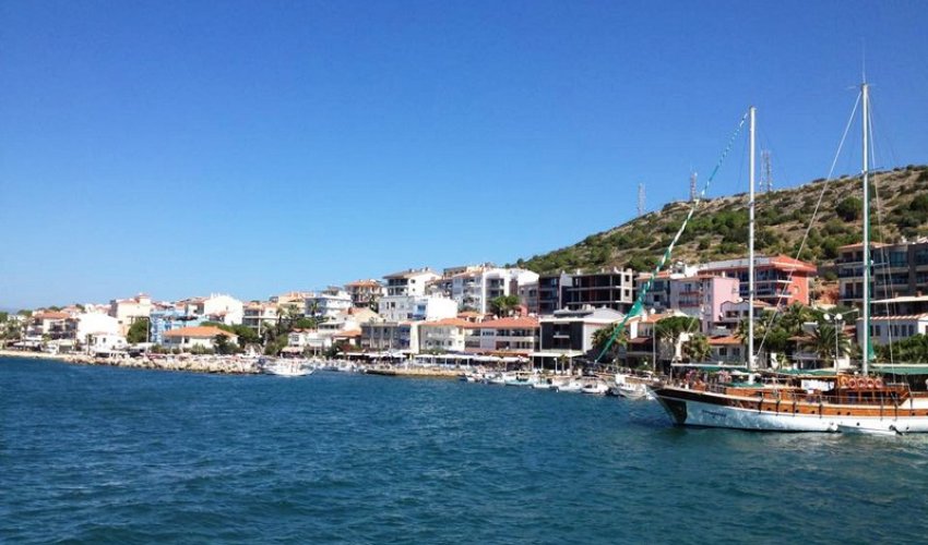 İzmir - sirlərlə dolu sandıq - FOTOLAR İzmir - sirlərlə dolu sandıq - FOTOLAR