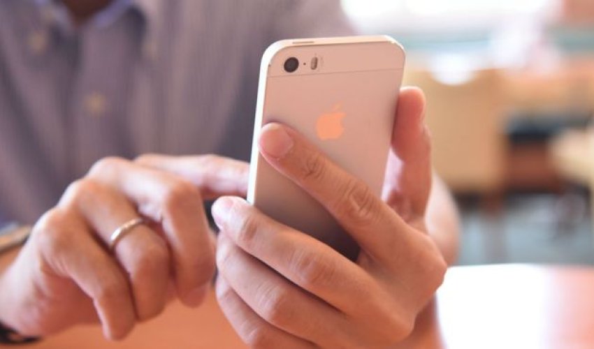 US man loses job offer after sending naked selfies to boss US man loses job offer after sending naked selfies to boss
