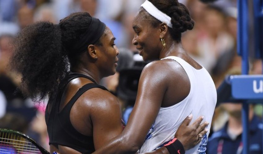 US Open: Serena Williams beats sister Venus to reach semi-finals