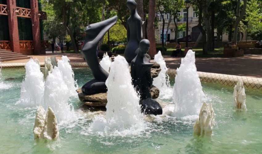 Bakı parkları: Malakan bağı - FOTOREPORTAJ