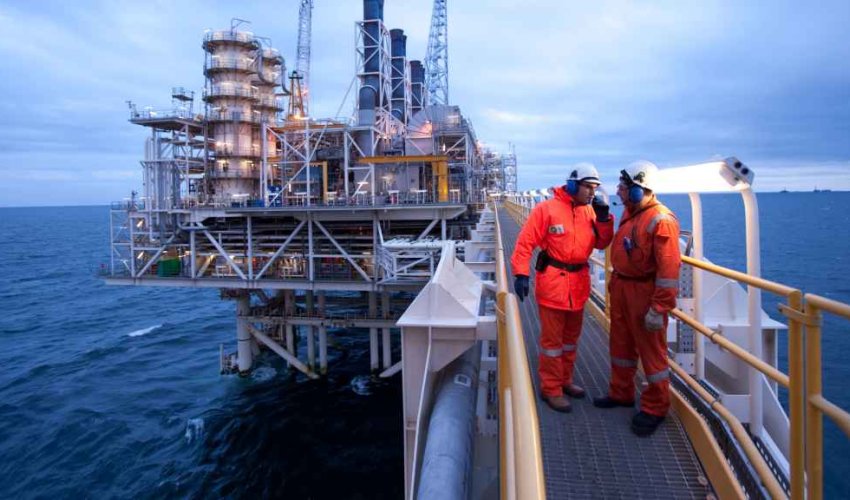Azerbaijan, Iran to expore joint energy projects in Caspian Azerbaijan, Iran to expore joint energy projects in Caspian