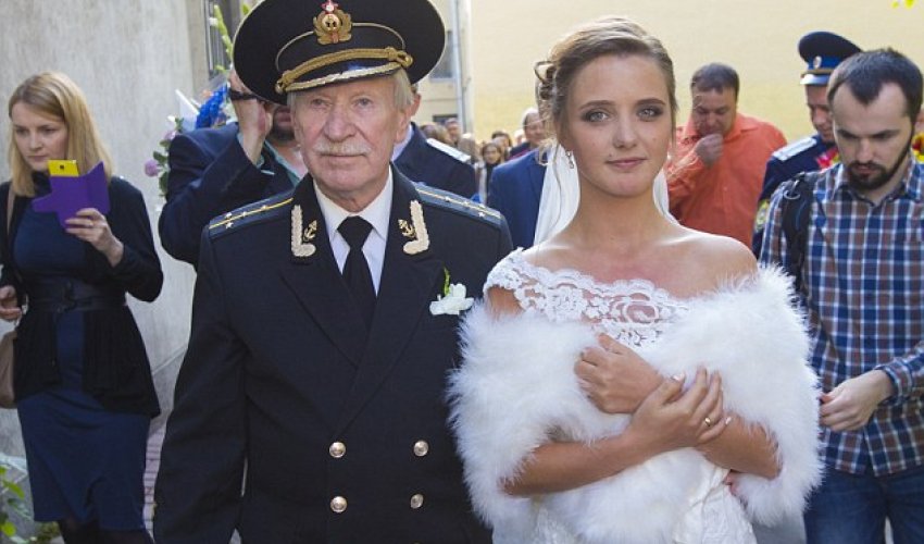 Russian actor, 84, ties the knot with his 24-year-old fiancée