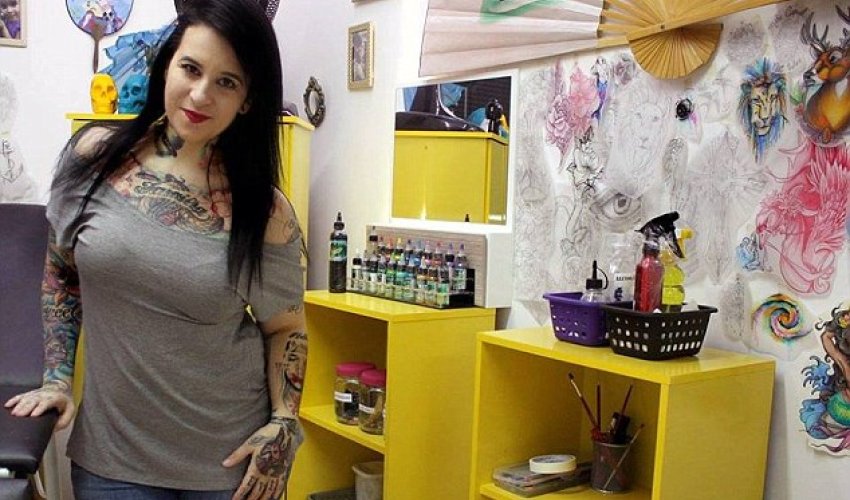 Tattoo artist is helping survivors of domestic abuse cover their scars