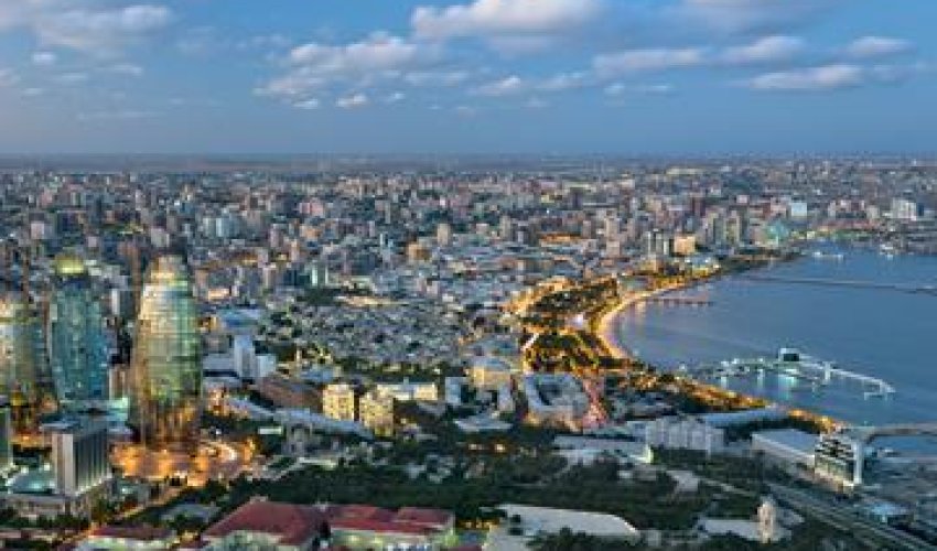 Italian website publishes article on Baku