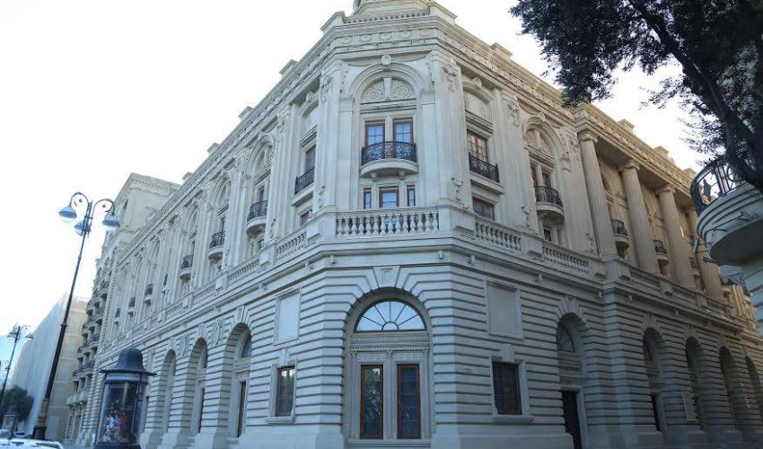 Musiqili Teatrın əməkdaşları Prezidentə təşəkkür etdi- Fotolar