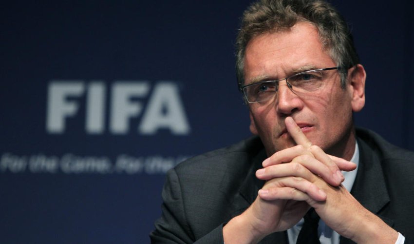 FİFA-nın baş katibi vəzifəsindən azad edilib