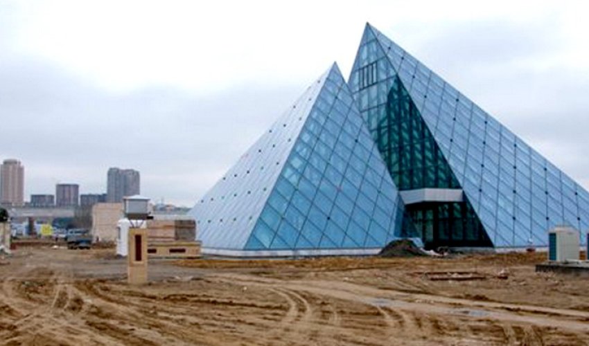 Tikintisi uzun müddət çəkən metrostansiya açılır