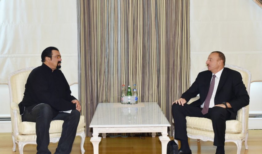 İlham Əliyev dünya şöhrətli aktyor və rejissoru qəbul etdi