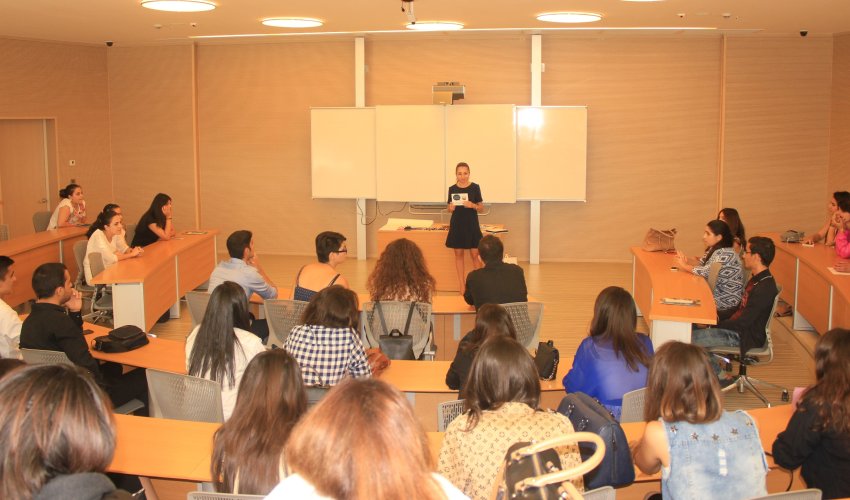 “Nar” operatoru ADA universitetində keçirilmiş “Reinteqrasiya” seminarının baş sponsoru oldu