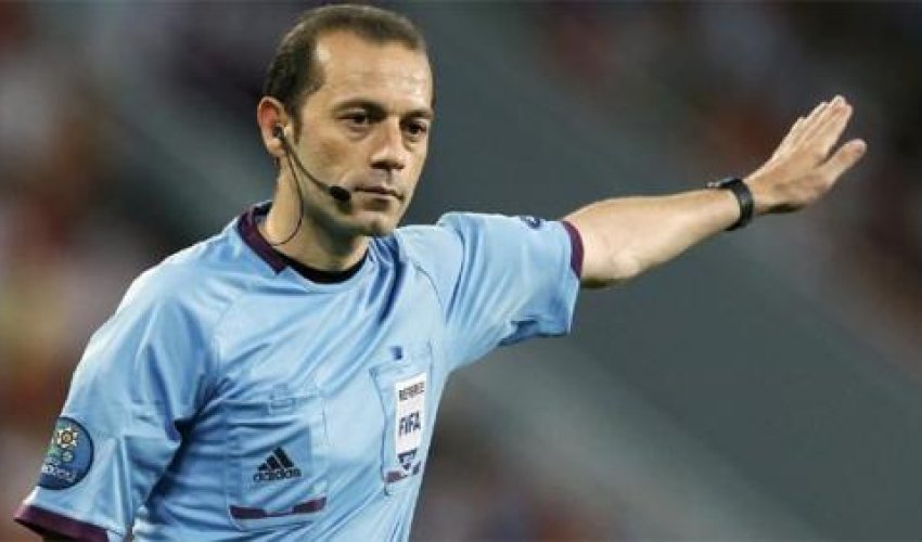 Cüneyt Çakır cəzalandırılacaq Cüneyt Çakır cəzalandırılacaq