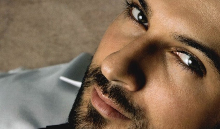 Tarkan gizlicə cərahiyyə əməliyyatı keçirib Tarkan gizlicə cərahiyyə əməliyyatı keçirib
