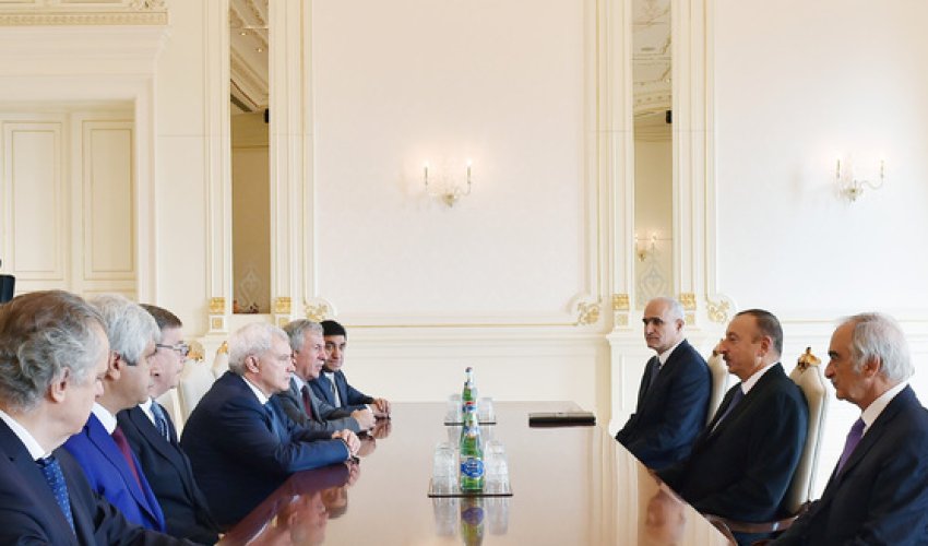 President Aliyev meets St Petersburg governor