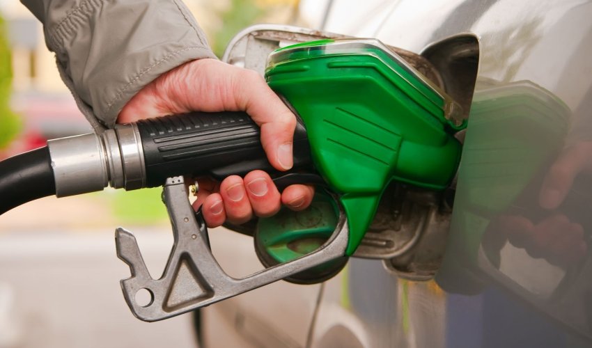 SOCAR cuts exports of oil products in first nine months of 2015