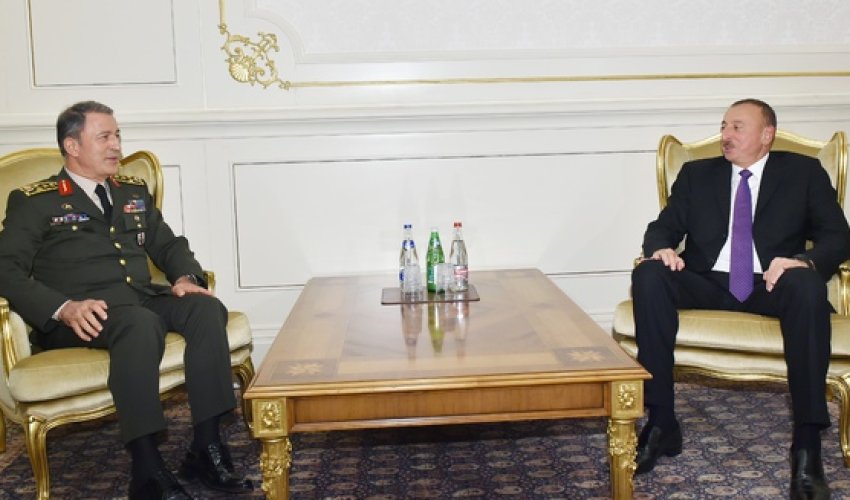 President Aliyev meets Turkish army chief in Baku