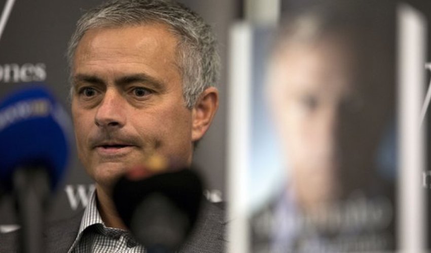 Jose Mourinho: Chelsea manager calls FA fine a 'disgrace'